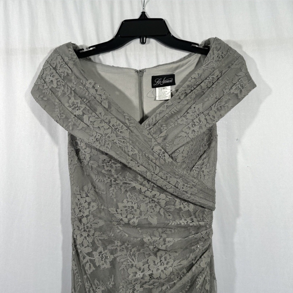 NEW $469 La Femme [ size 2 ] Portrait Neck Sparkle Lace Gown in Platinum‎ - Picture 7 of 13